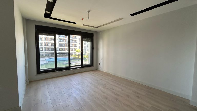 WhatsApp Image 2025-03-05 at 16.47.32