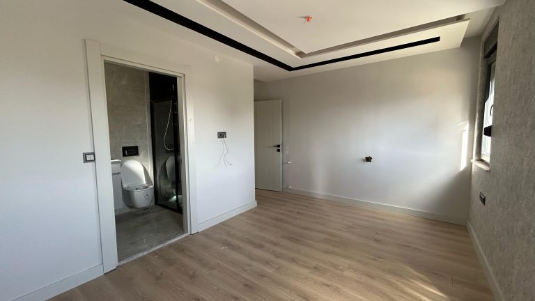 WhatsApp Image 2025-03-05 at 16.47.35