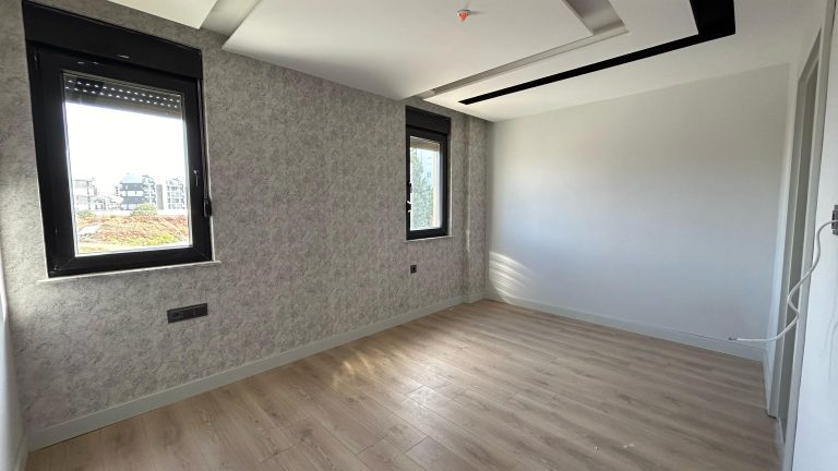 WhatsApp Image 2025-03-05 at 16.47.36