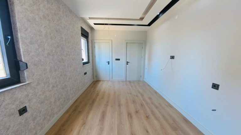 WhatsApp Image 2025-03-05 at 16.50.34